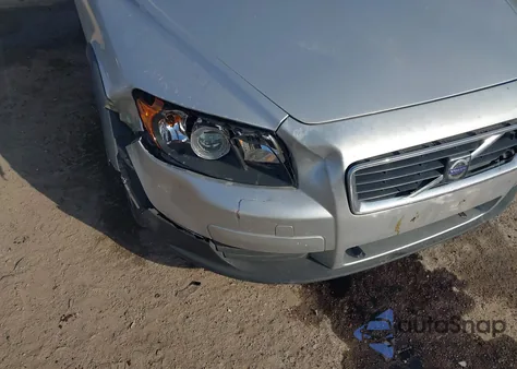 2008 Volvo C30 T5 R-Design/T5 Version 1.0/T5 Version 2.0 z USA, uszkodzony, nr VIN YV1MK672282069398